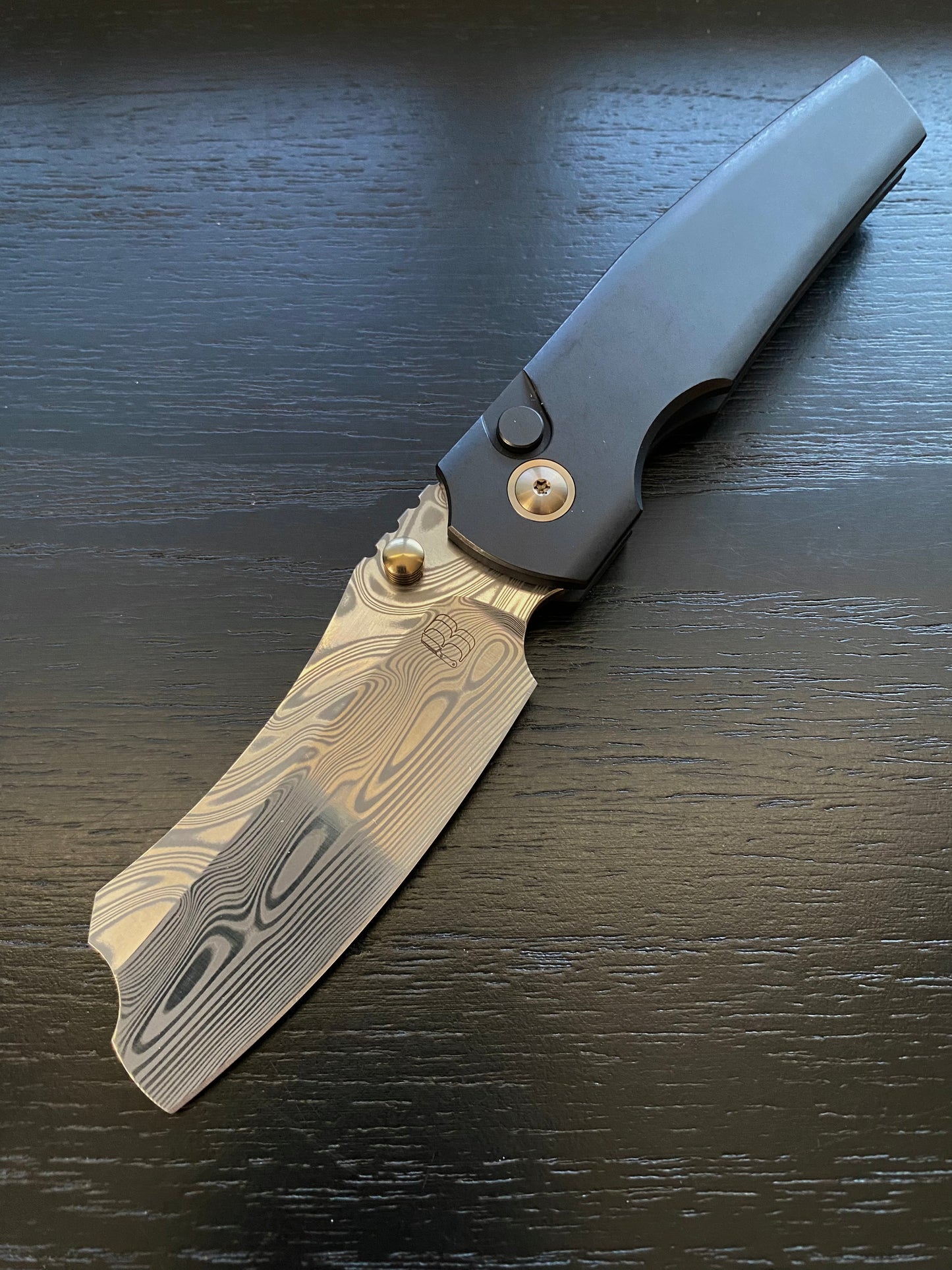 Button Barber - PVD black /Damasteel