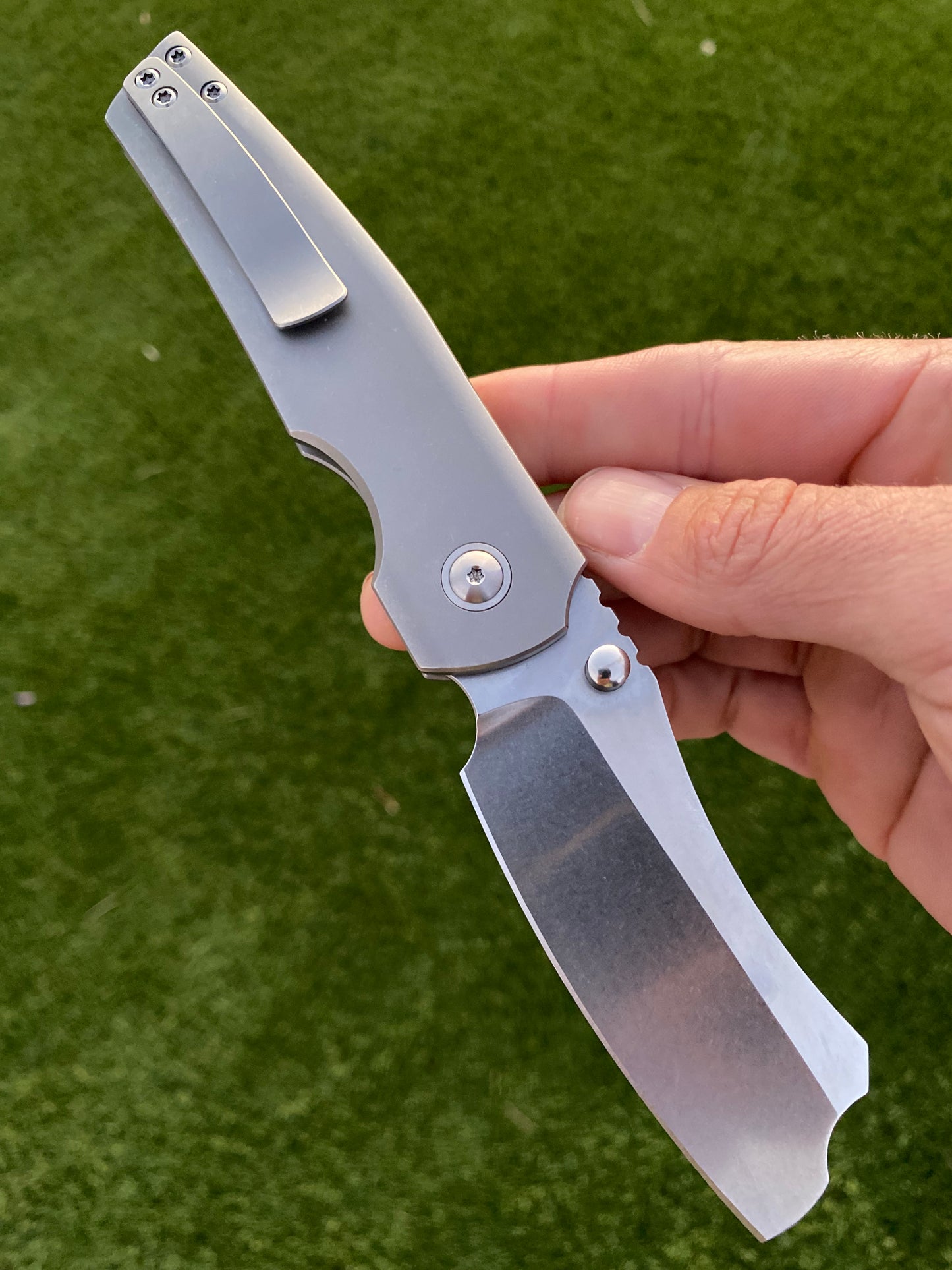 Button Barber - Bright Stonewash