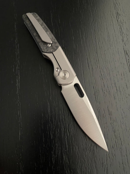 Marble Carbon/ Satin Mini Sweeney