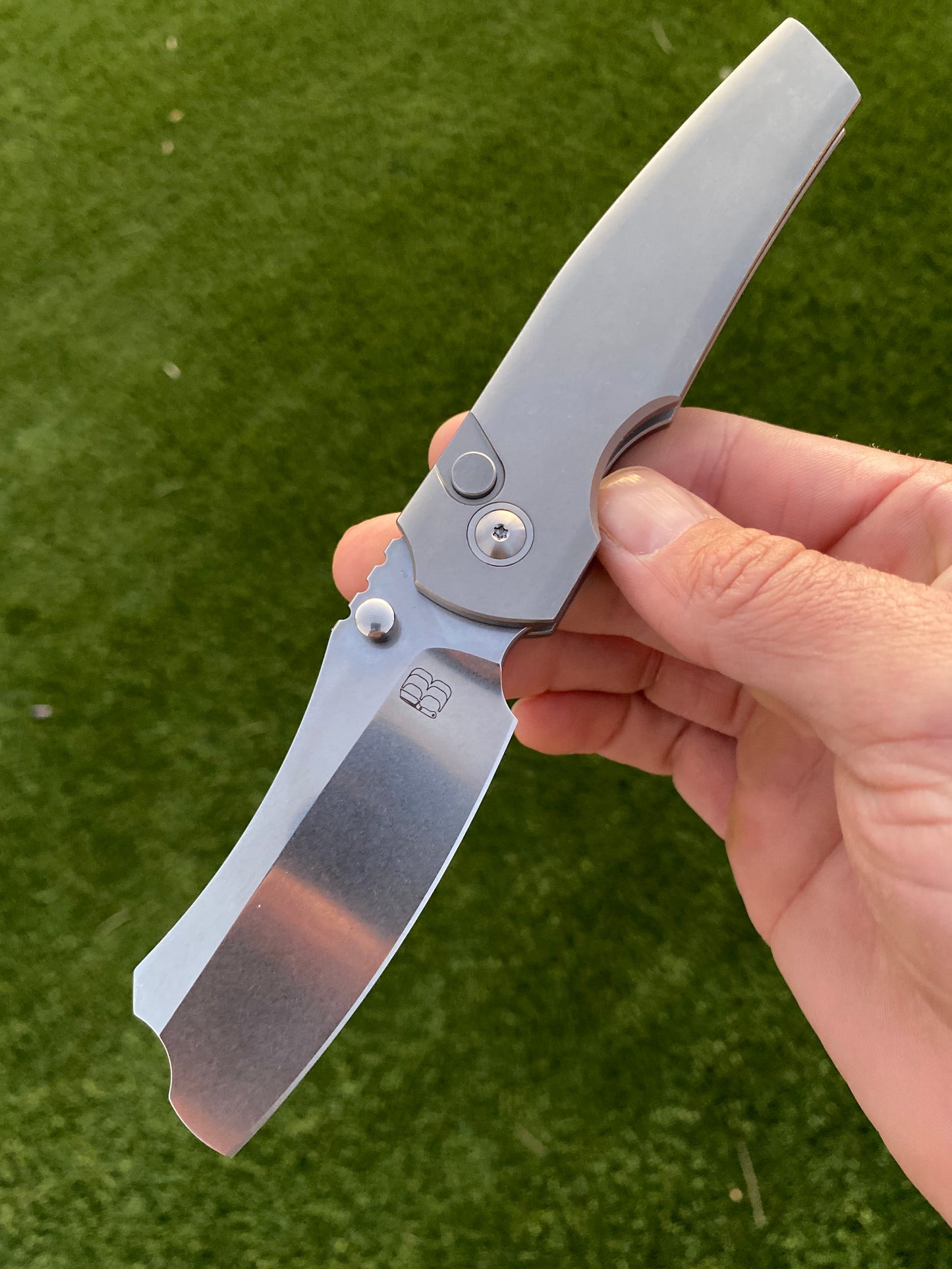Button Barber - Bright Stonewash