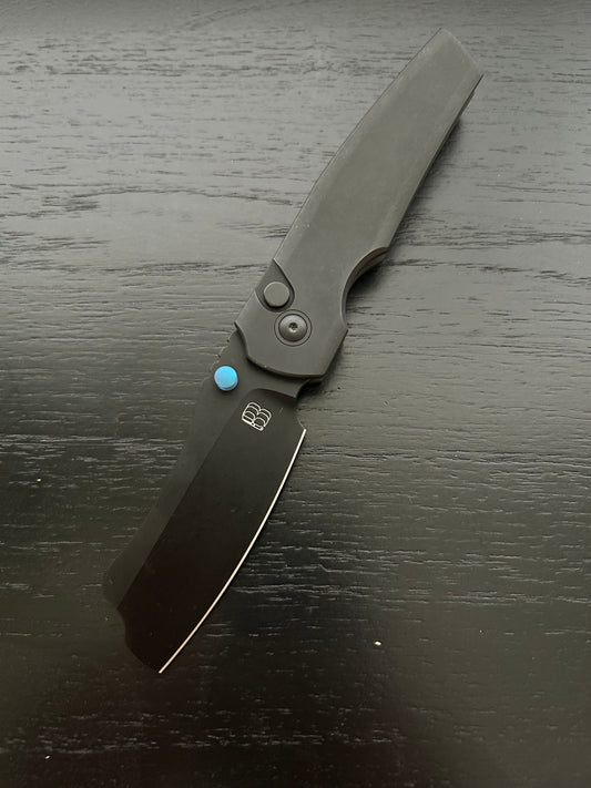 Button Barber - Black With Blue