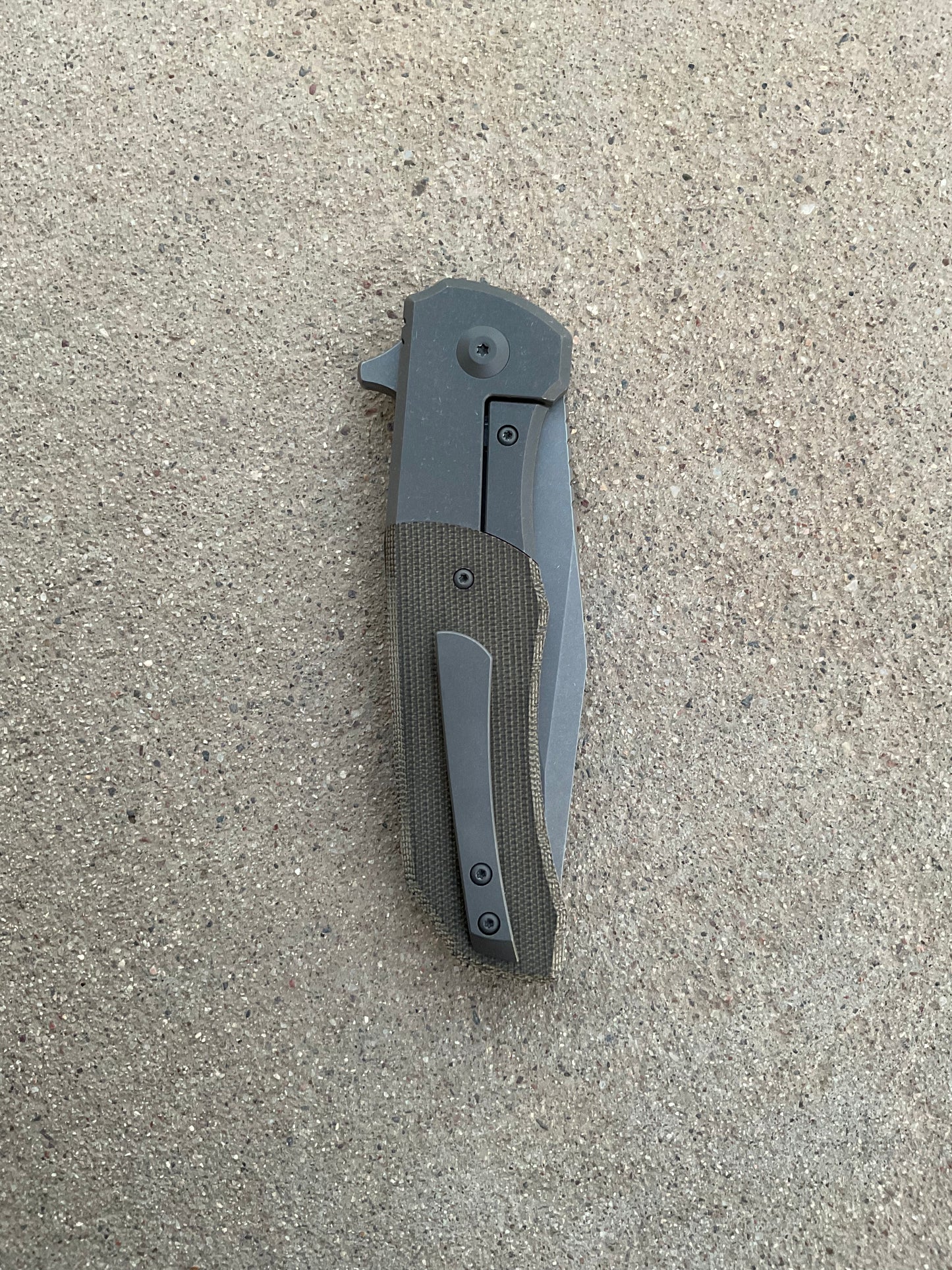 Iron Wolf (Green Micarta & Stonewash)