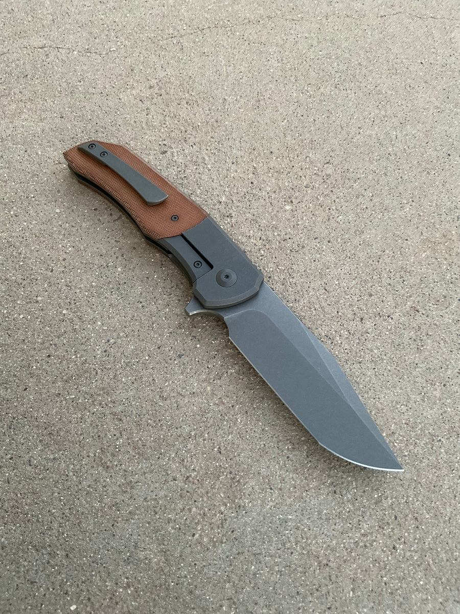 Iron Wolf (Brown micarta & Stonewash) BergBlades