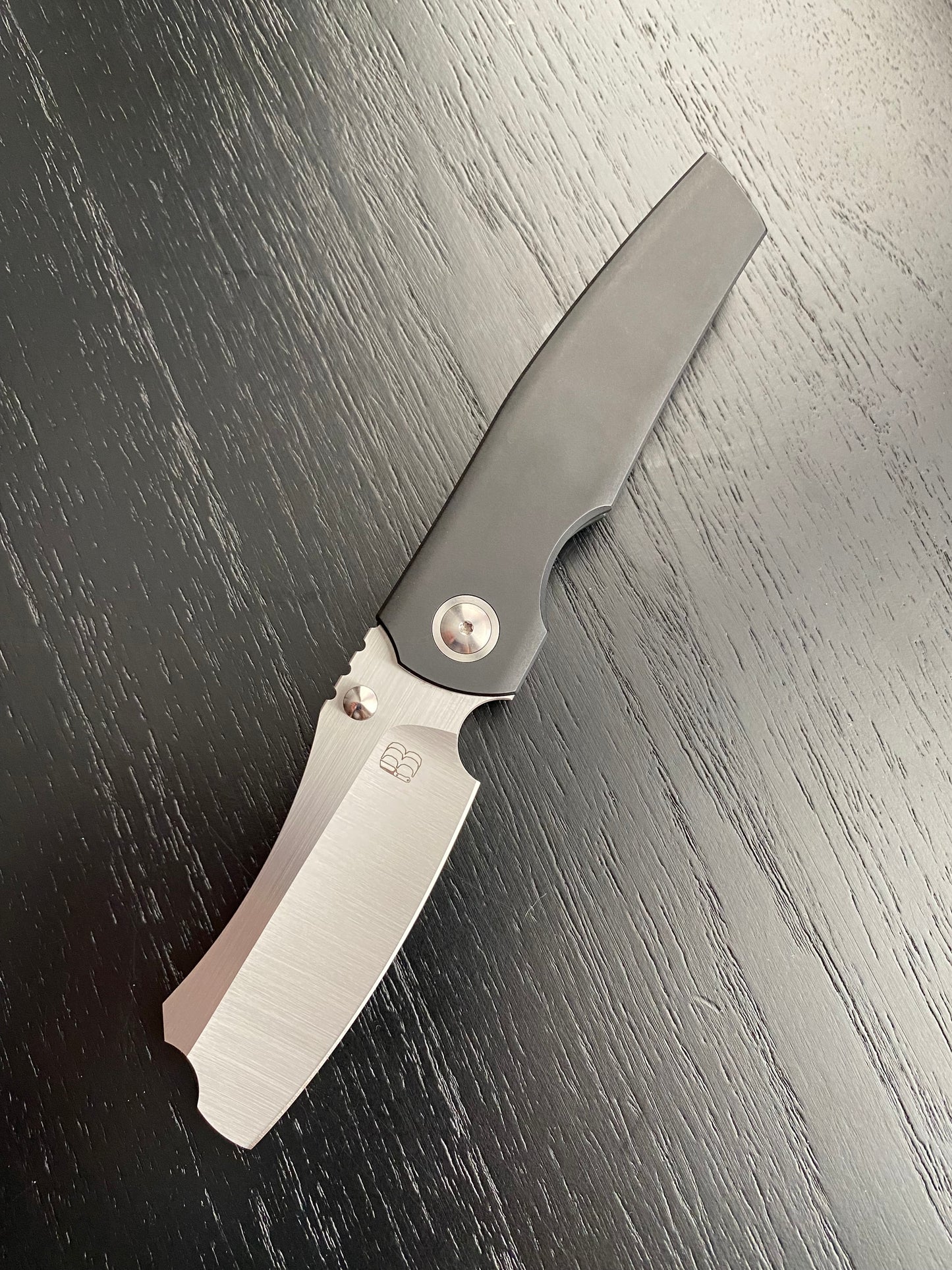 Barber (Black PVD with Satin Blade)