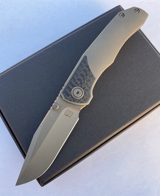 Iron Pup (Carbon Fiber/ Stonewash)