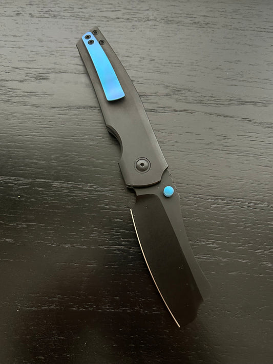 Button Barber - Black With Blue