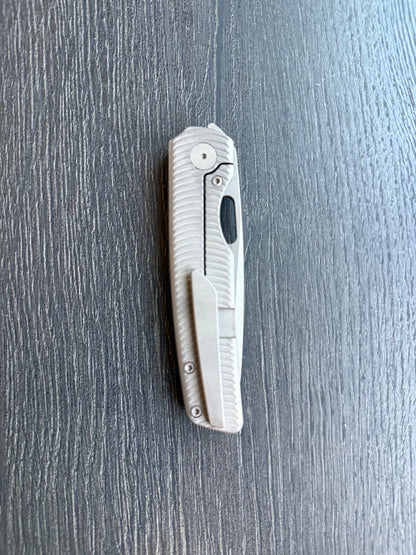 Sweeney V2 (Stonewash Thumb hole Deployment)